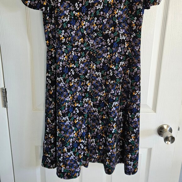 Cute Patterned Aline Midi Dress - Picture 3 of 7